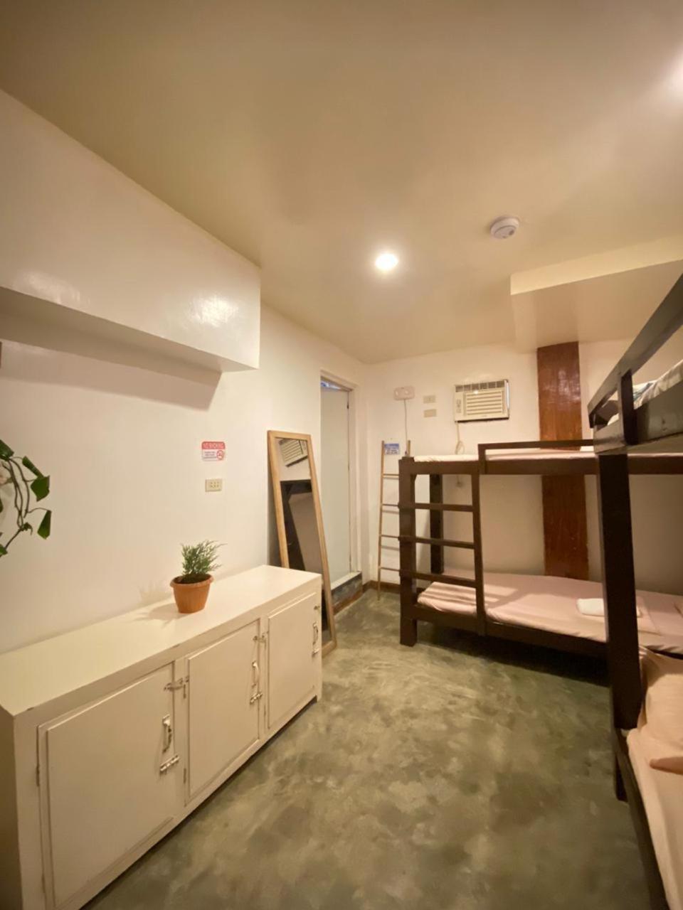 Malayah Hostel General Luna  Pokoj fotografie